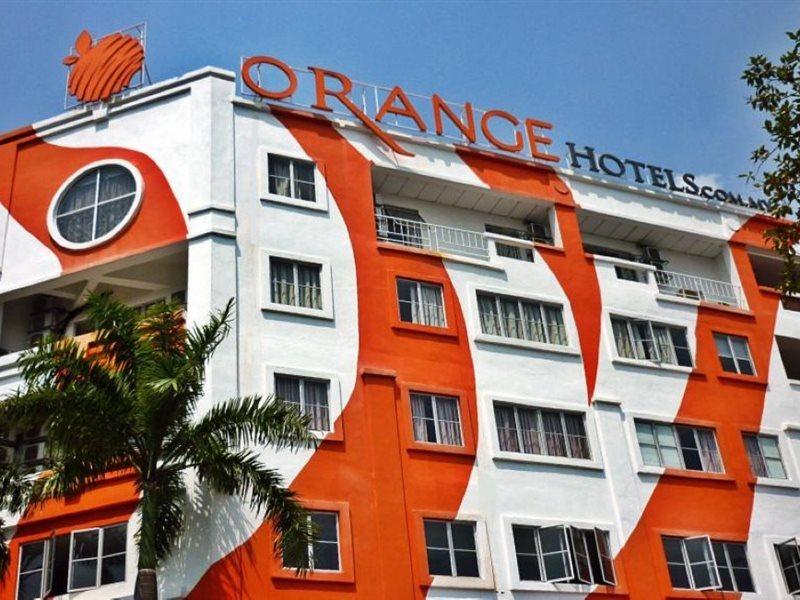 ออเรนจ์ โฮเต็ล โกตา เกมูนิง แอท ชะฮ์อาลัม Hotel ชาห์อาลัม ภายนอก รูปภาพ